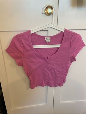 Full Tilt Rose Pink Ribbed V-Neck Crop Top